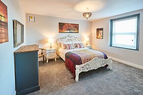 Host Stay Seas The Day