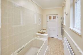 Host Stay The Garden Flat