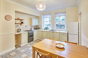 Host Stay The Garden Flat