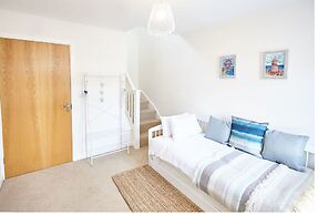 Host Stay Coach House Retreat