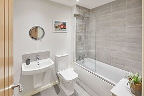 Host Stay Jet Cottage Spa Well