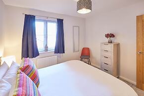 Host Stay Jet Cottage Spa Well