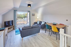 Host Stay Jet Cottage Spa Well