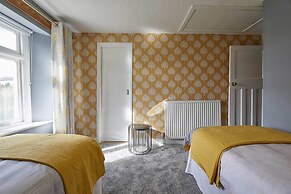 Host Stay Cummins Goings Cottage