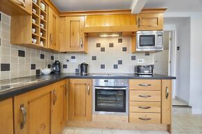 Host Stay Cummins Goings Cottage