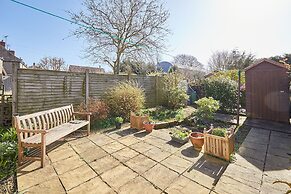 Host Stay Holmlea Cottage