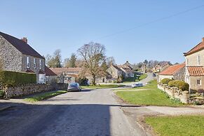 Host Stay Holmlea Cottage