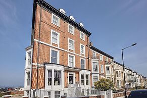 Host Stay The Salt Nook