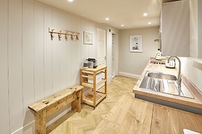 Host Stay The Salt Nook