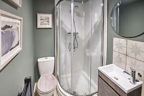 Host Stay The Salt Nook