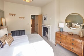 Host Stay The Salt Nook