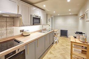 Host Stay The Salt Nook