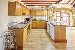 Host Stay The Arches Cottage