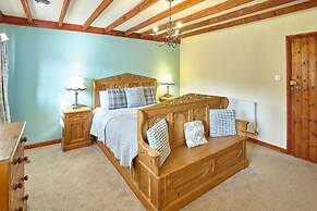 Host Stay The Arches Cottage