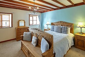 Host Stay The Arches Cottage