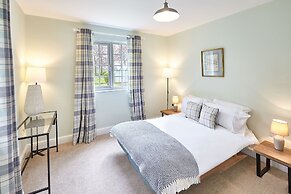 Host Stay Gardeners Cottage