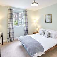 Host Stay Gardeners Cottage