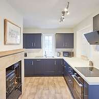 Host Stay Gardeners Cottage