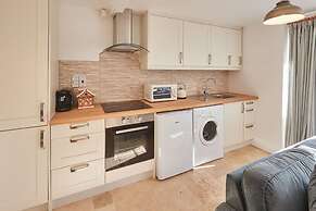 Host Stay May Cottage