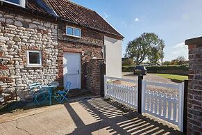 Host Stay May Cottage