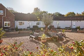 Host Stay Low Barn Cottage