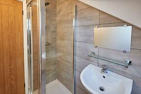 Host Stay Low Barn Cottage