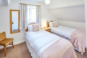 Host Stay Harvest Cottage