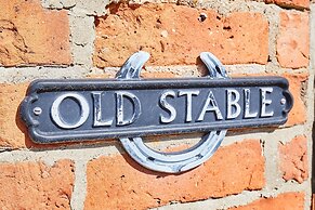 Host Stay Old Stable Cottage