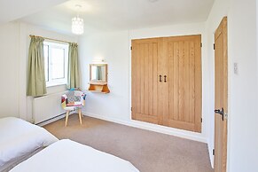 Host Stay Old Stable Cottage