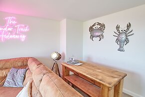 Host Stay The Cinder Track Hideaway