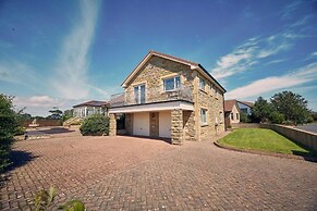 Host Stay Cheviot View