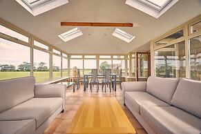 Host Stay Cheviot View