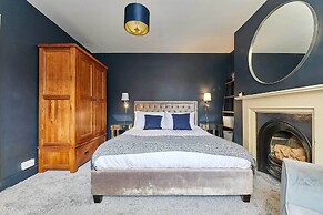 Host Stay The Blacksmiths