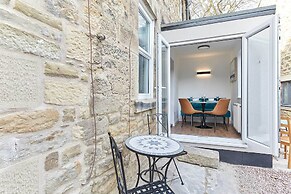 Host Stay The Blacksmiths