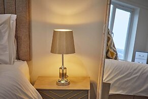 Host Stay Strathview