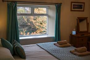 Host Stay No 5 Poppy Cottage