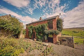Host Stay The Red Brick Barn
