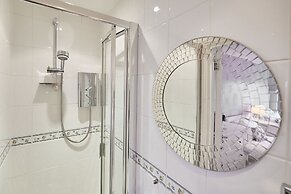 Host Stay The Plaice