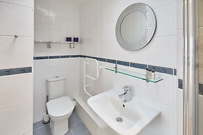 Host Stay The Plaice