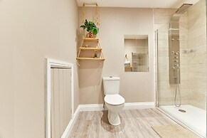 Host Stay The Pepper Pot