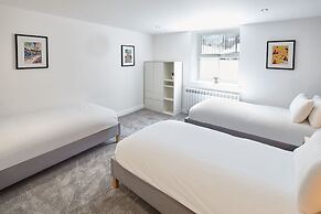 Host Stay The Royal Hideaway