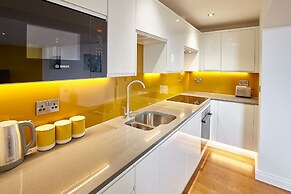 Host Stay The Royal Hideaway