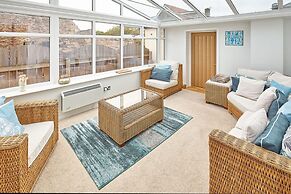 Host Stay Doray House