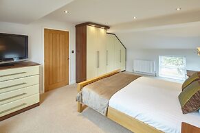 Host Stay Doray House