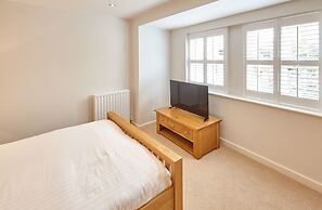 Host Stay Doray House