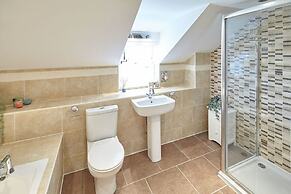 Host Stay Doray House