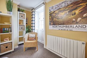 Host Stay Muggles Mews