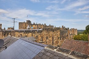 Host Stay Muggles Mews