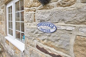 Host Stay Honeysuckle Cottage