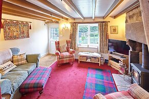 Host Stay Honeysuckle Cottage